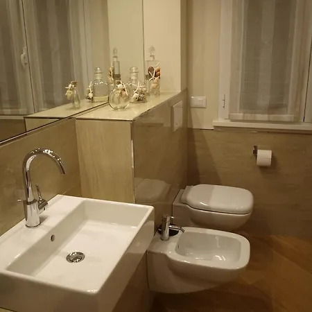 Il Pontile Holidays Apartment